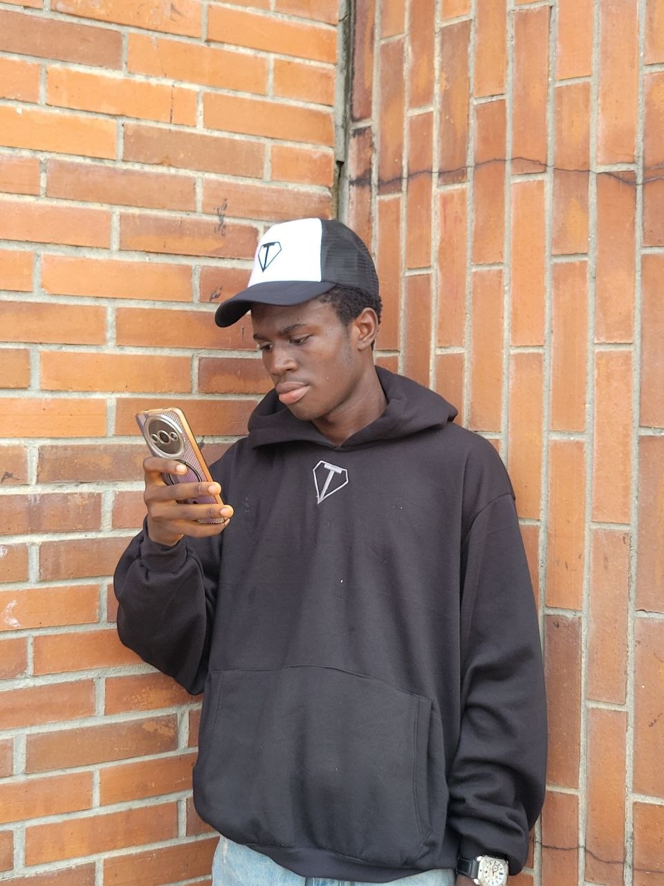 Customer wearing Aero1 Cap